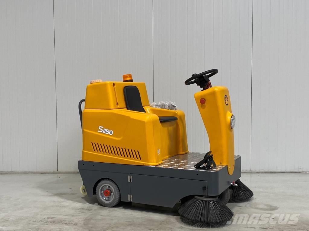 CUSHMAN SHUTTLE 4G pc_sweepers