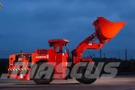 CUSHMAN SHUTTLE 4G pc_compacttractorattachments