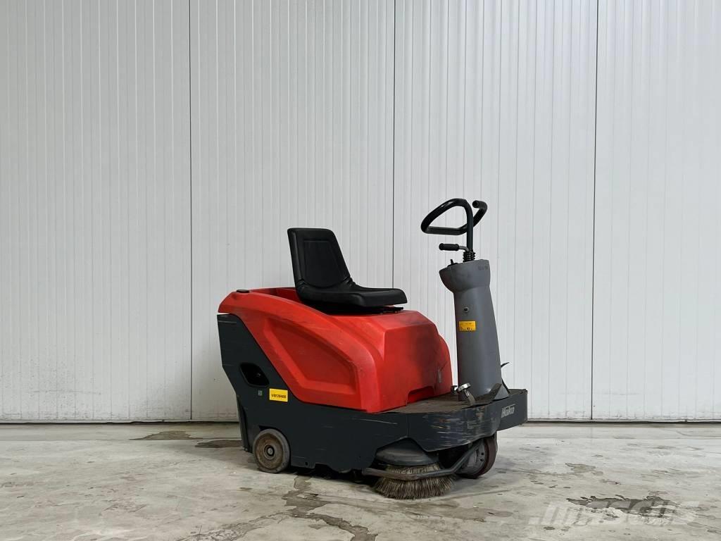 CUSHMAN SHUTTLE 4G pc_sweepers