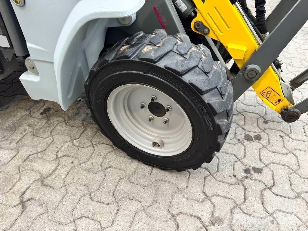 Kramer 5040 pc_multipurposeloaders