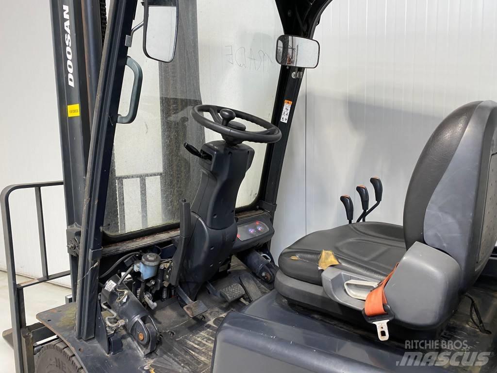 Doosan G25P-5 pc_lpgtrucks