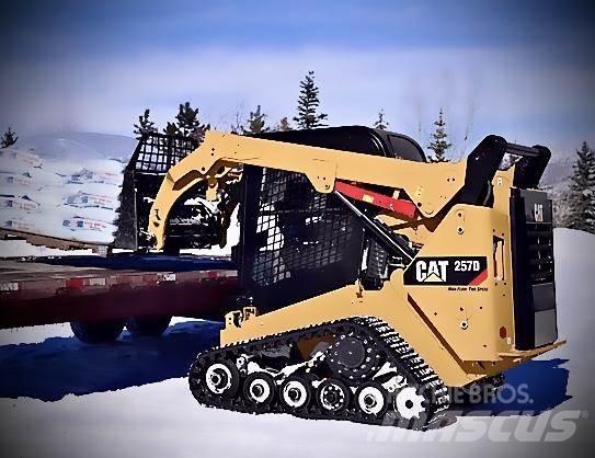 John Deere 310J pc_MediumOrderPickers
