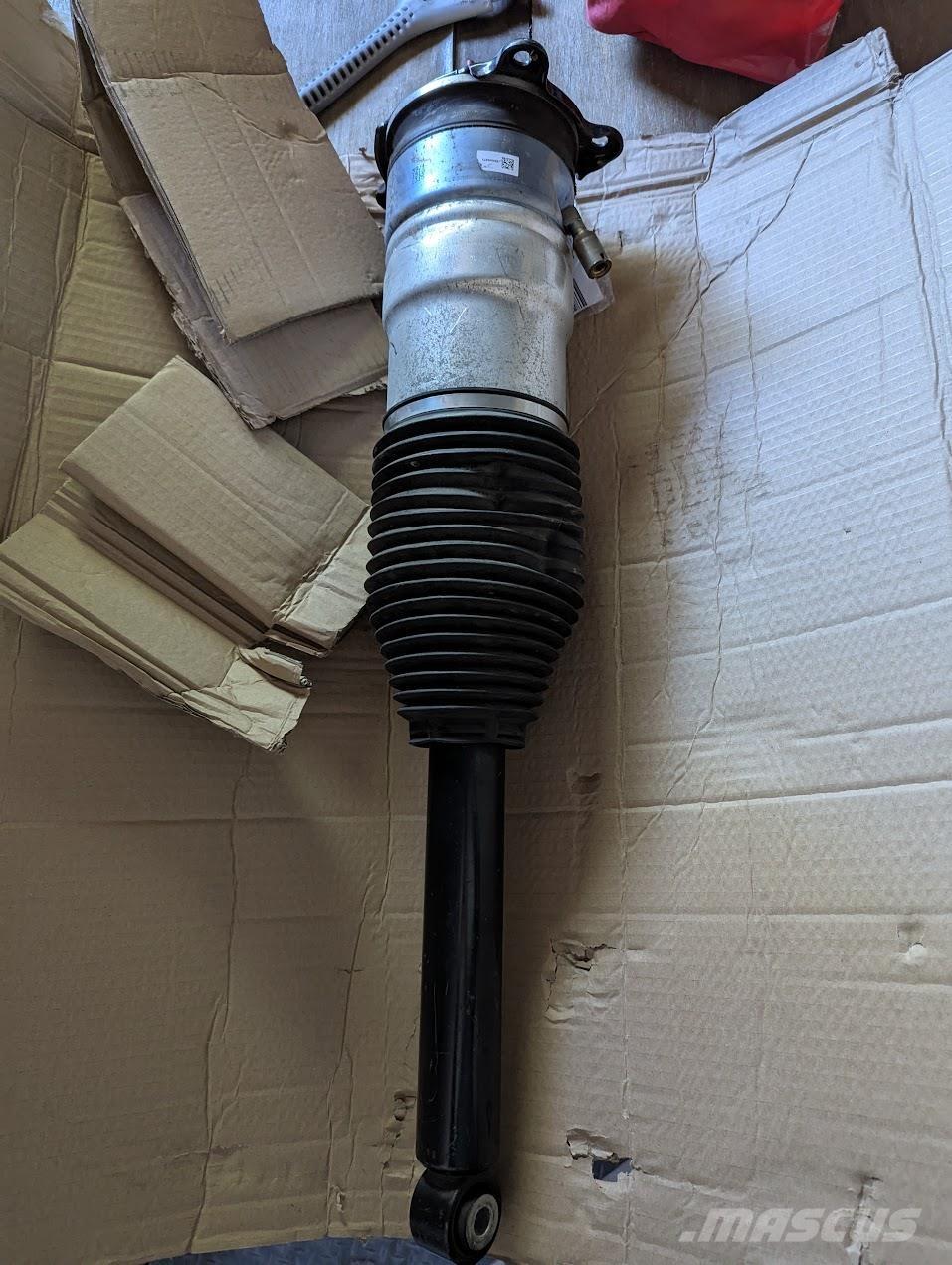 Komatsu 2020 pc_misctrucks