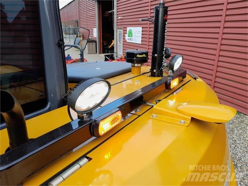 XCMG XE80E pc_crawlerexcavators