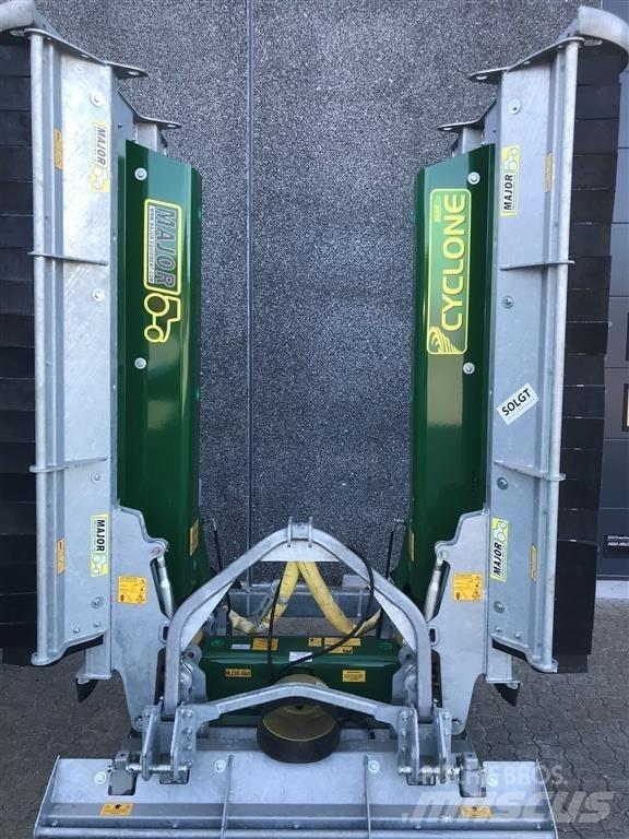 Major  pc_mountedandtrailedmowers