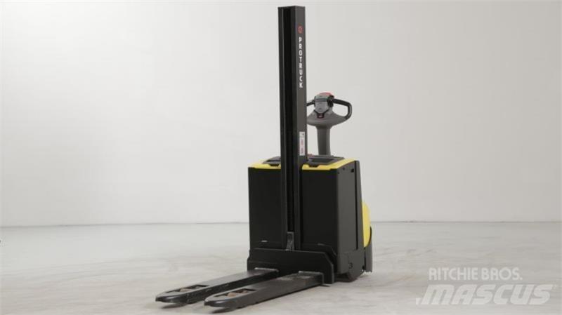 BT SWE080L pc_selfpropelledstackers