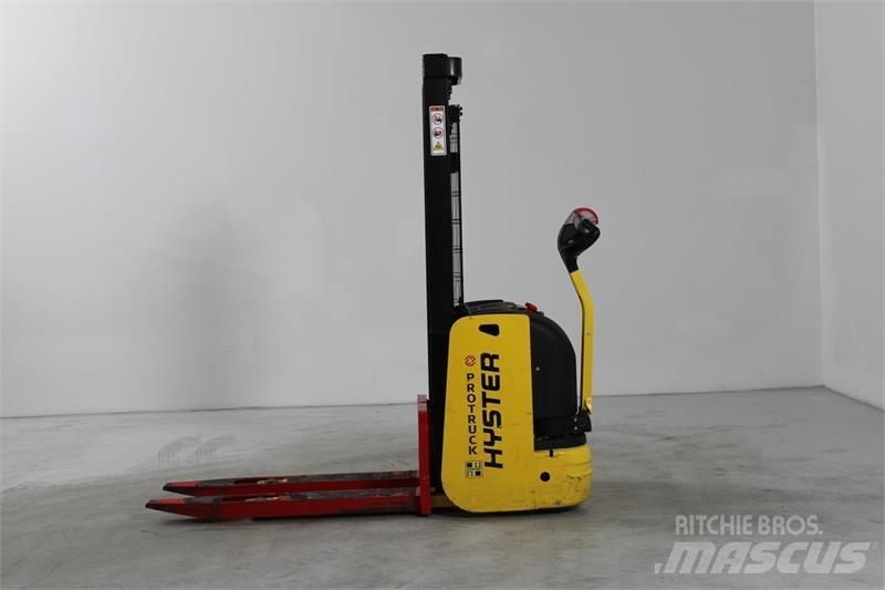 Hyster S1.0E pc_selfpropelledstackers